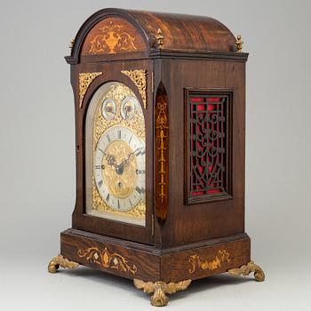 A BRACKET CLOCK, England, second half of the 19th century.