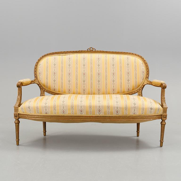 SOFFA, Louis XVI-stil, omkring 1900.