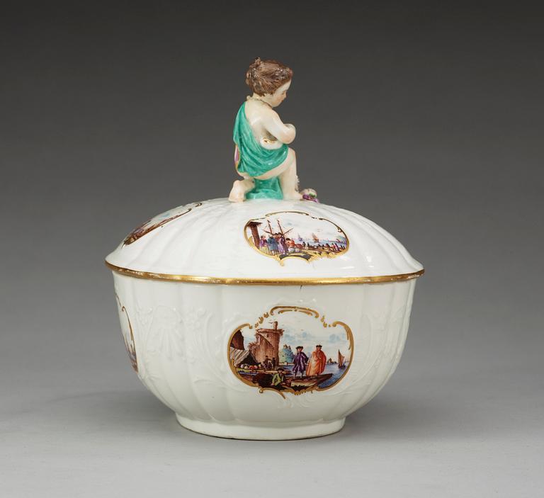 TERRIN med LOCK, porslin. Meissen, punktperiod (1763-73).