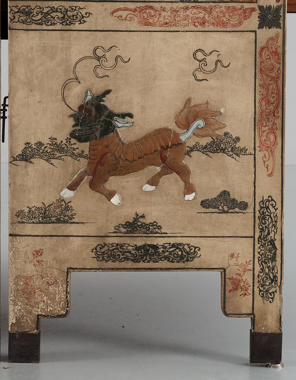 A painted and inlayed four-foulded screen, Qing dynasty (1644-1911).