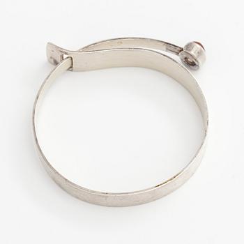 Elis Kauppi, armband, silver och aventuringlas. Kupittaan Kulta, Åbo 1958.
