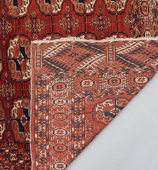 MATTA, Tekke. Ca 156x113 cm.