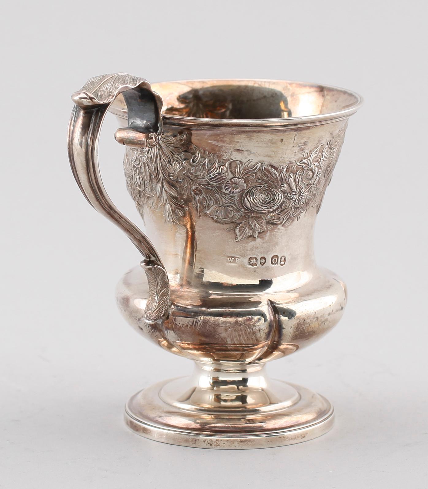 BÄGARE, silver, London 1829. Vikt ca 219 g.