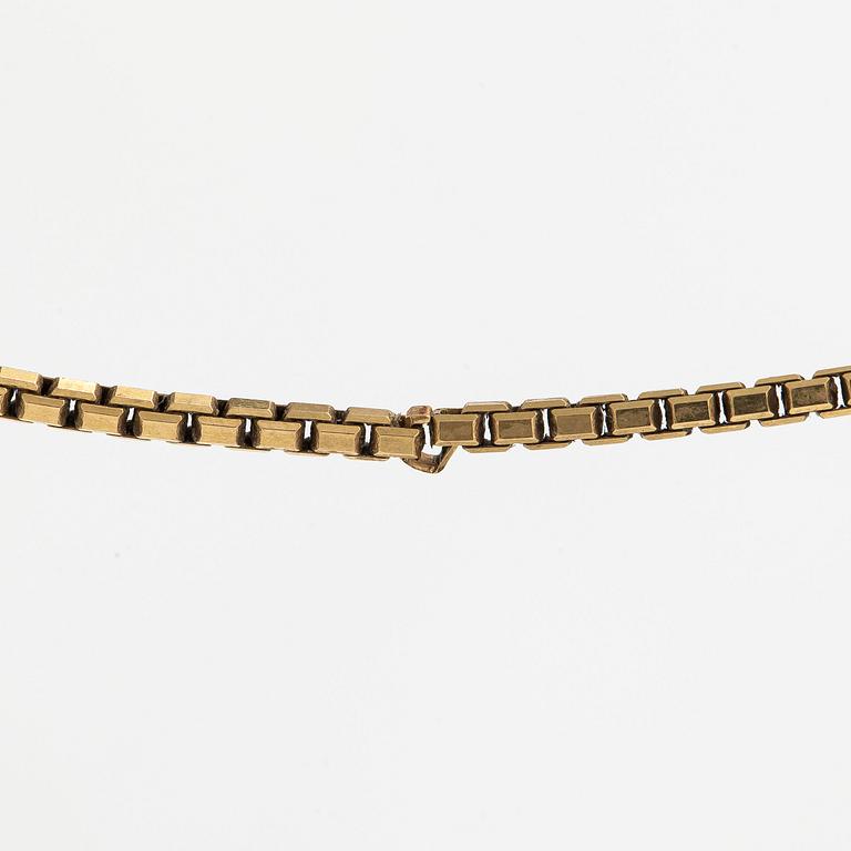 Lalique riipus, sydän, ketju 18K kultaa.