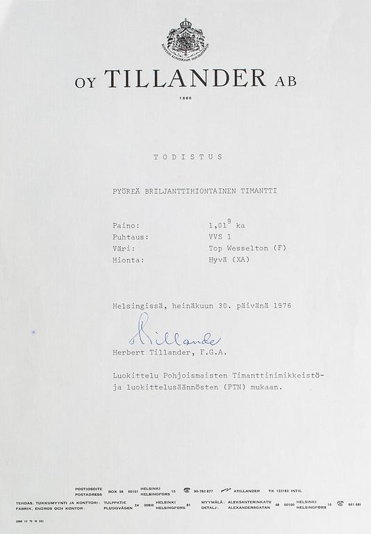 A Tillander, Kaulakoru, 18K valkokultaa, briljanttihiottu timantti n. 1.01 ct. Helsinki 1976.