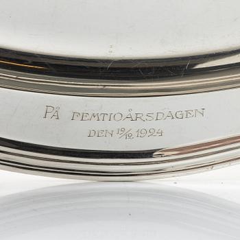 A pair of silver dishes, import mark of CG Hallberg, Stockholm/Malmö 1923.