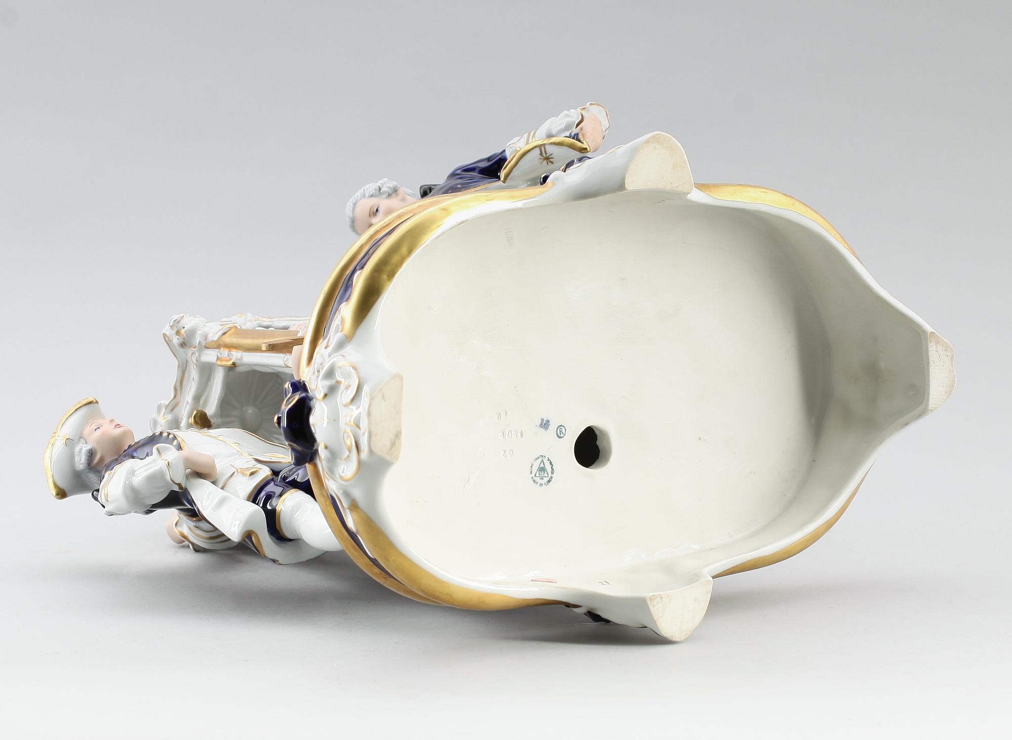 FIGUR, porslin, Royal Dux, 1900-talets mitt.
