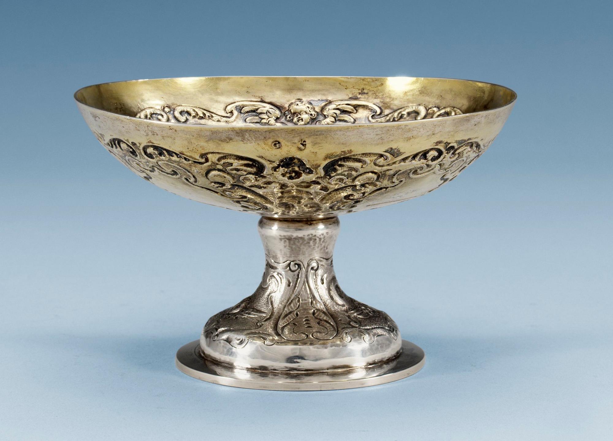 KONFEKTSKÅL på fot, av Georg Freyder d.y., Strasbourg (verksam från 1643). Tidig barock.