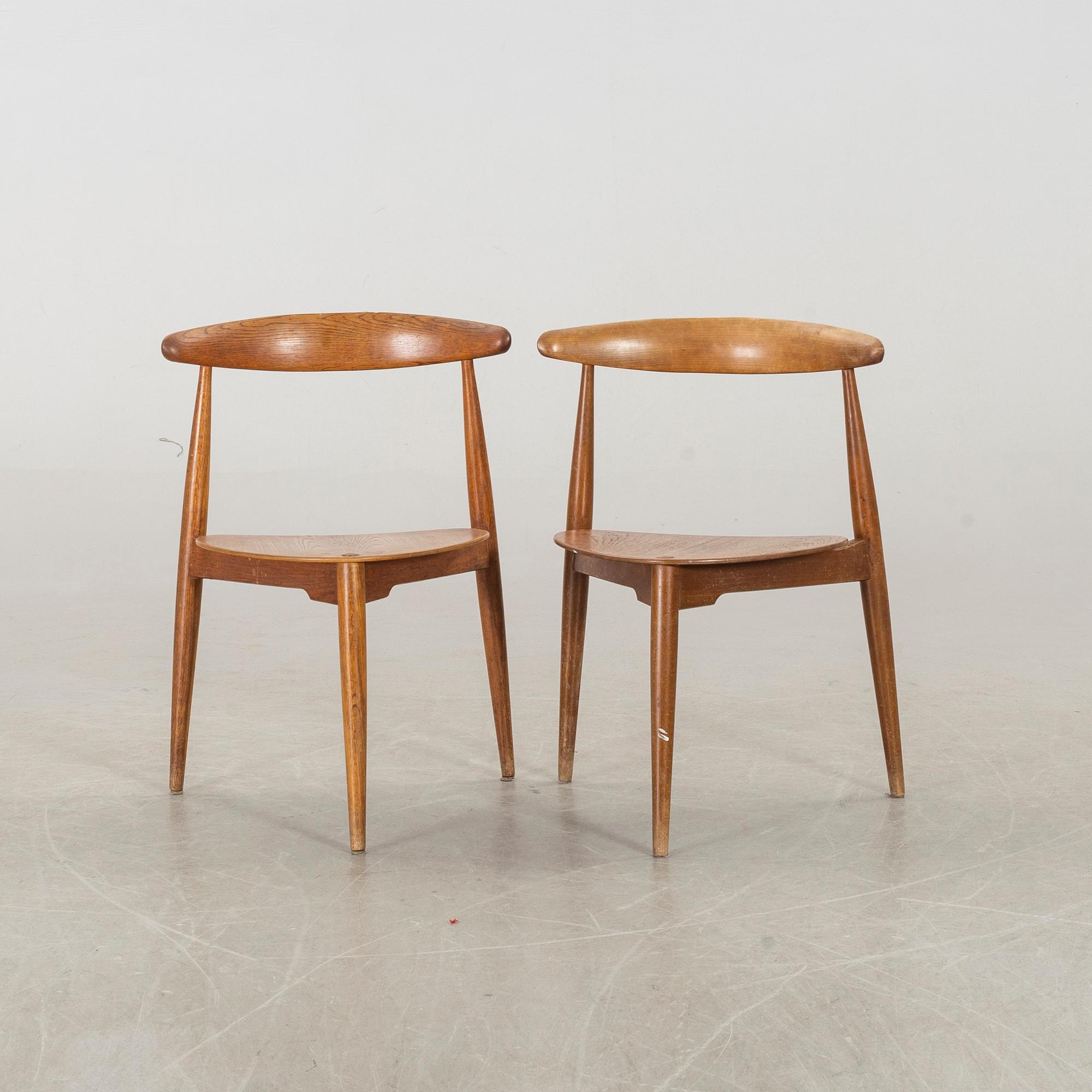 HANS J WEGNER, Stolar ett par "Hjertestolen".