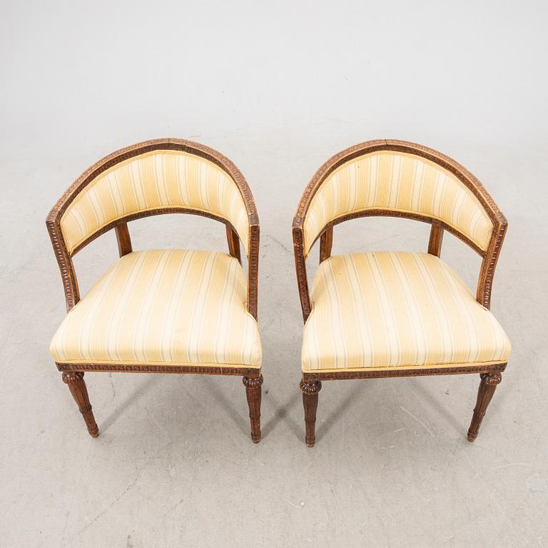 Baljfåtöljer, ett par, sengustaviansk stil 1800-talets slut.