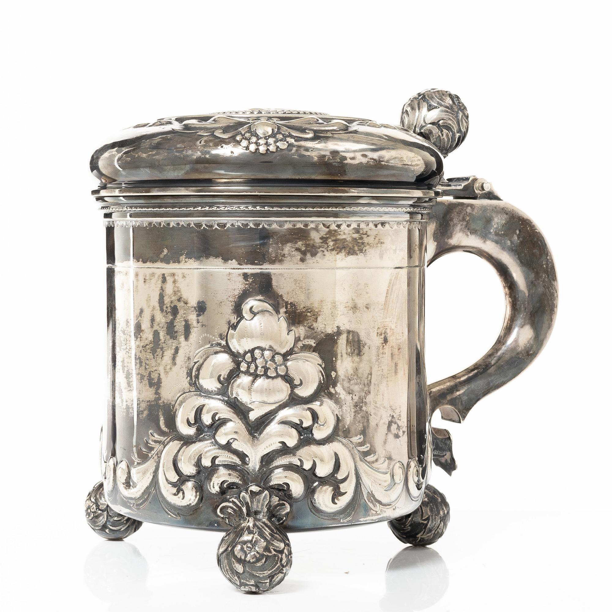 Dryckeskanna, silver, barockstil, CG Hallberg, Stockholm 1939.