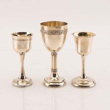 A set of three silver beakers 20th century, weight 209 grams.