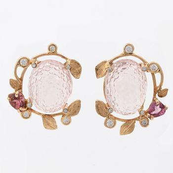 Earrings, Mandelstam, 18K gold with carved rose quartz, tourmalines and brilliant-cut diamonds.