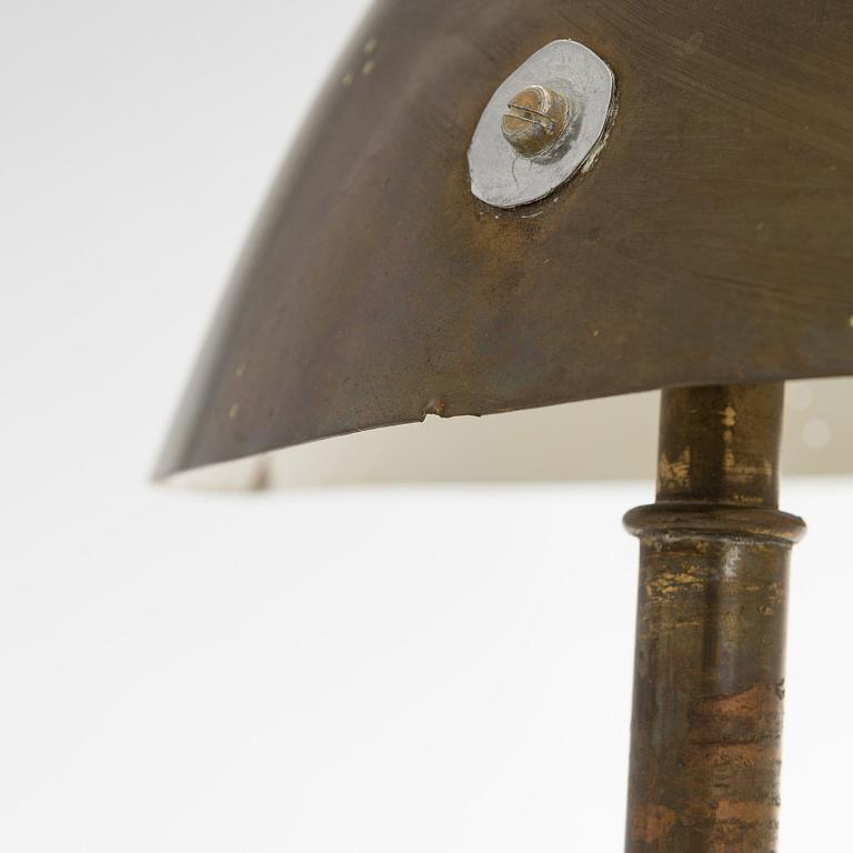 Paavo Tynell, pöytävalaisinpari, malli 9209, Taito 1900-luvun puoliväli.