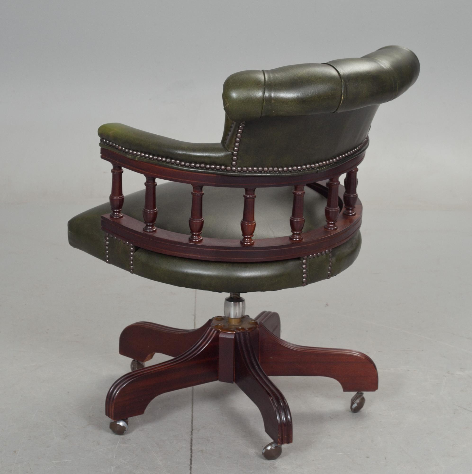 SKRIVBORDSSTOL, engelsk stil, 1900-talets slut.