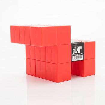 Eero Aarnio, rakennuspalikoita, 30 kpl, "Doggy", Plastex 2009.