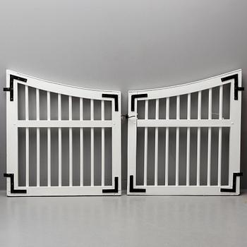 A pair of garden gates, first half of the 20th century.