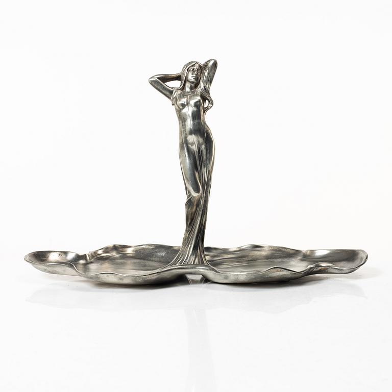 An Art Nouveau dish, WMF (Würtembergische Metallwarenfabrik), early 20th century.