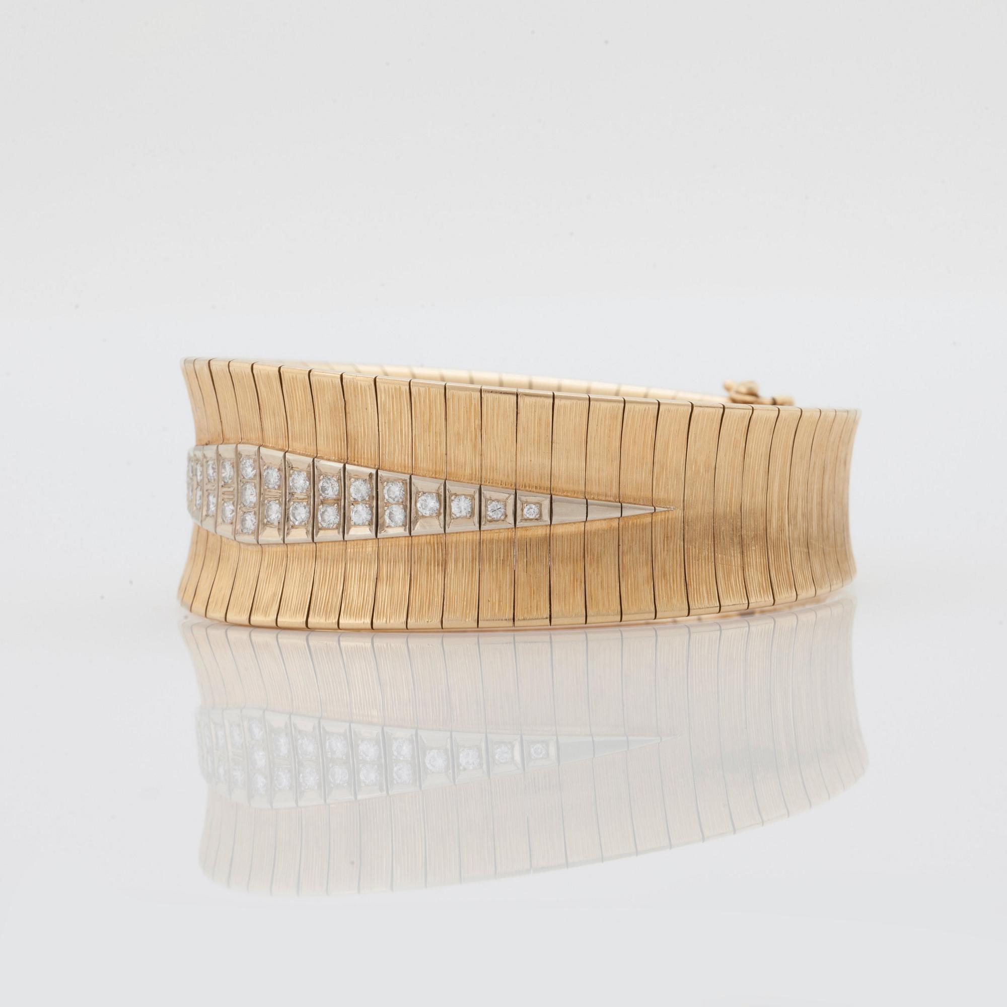 A BRACELET.