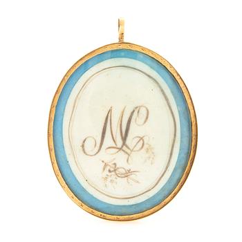 Pendant in 18K gold with silhouettes and painted bone, 19th century.