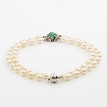 Collier odlade pärlor med två lås.