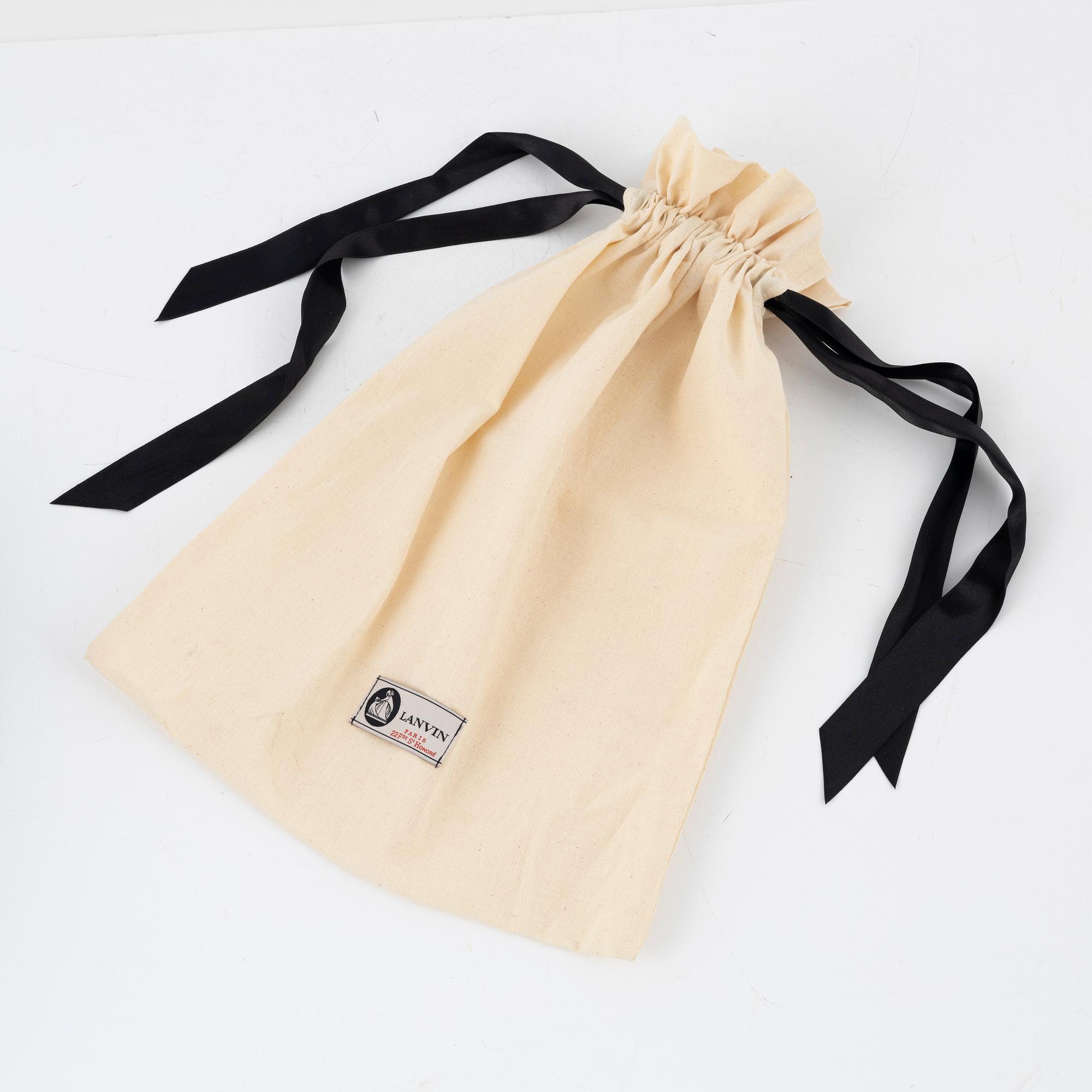 Lanvin, clutch.