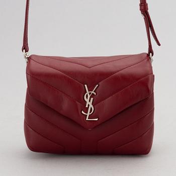 Yves Saint Laurent, väska, "Loulou".