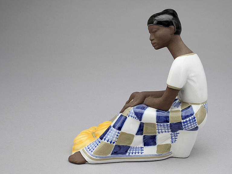 FIGURIN, lergods, Mari Simmulson, Upsala-Ekeby, 1958-59.