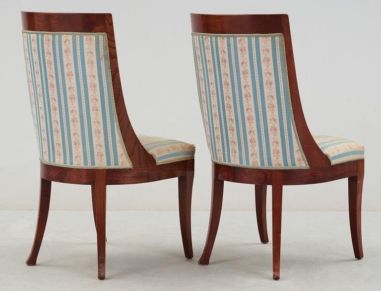 STOLAR, ett par, Karl Johan-stil, 1900-talets första hälft.