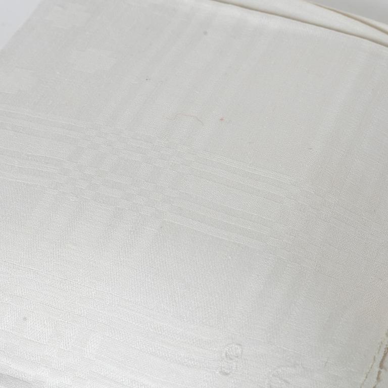 Napkins, 16 pcs, linen damask, circa 1800.