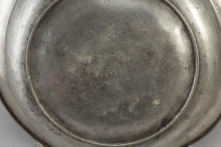 An 18th century pewter bowl.