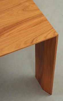 BORD, "El dom", Hannes Wettstein, Cassina, Italien, formgiven 2006.
