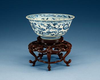 1809. A blue and white bowl, Ming dynasty (1368-1644).