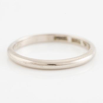 W.A. Bolin, ring, smooth, 18K white gold, 1940s.