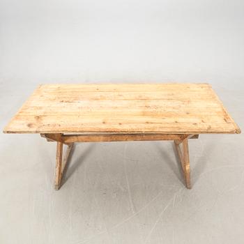 Table, first half of the 20th century.