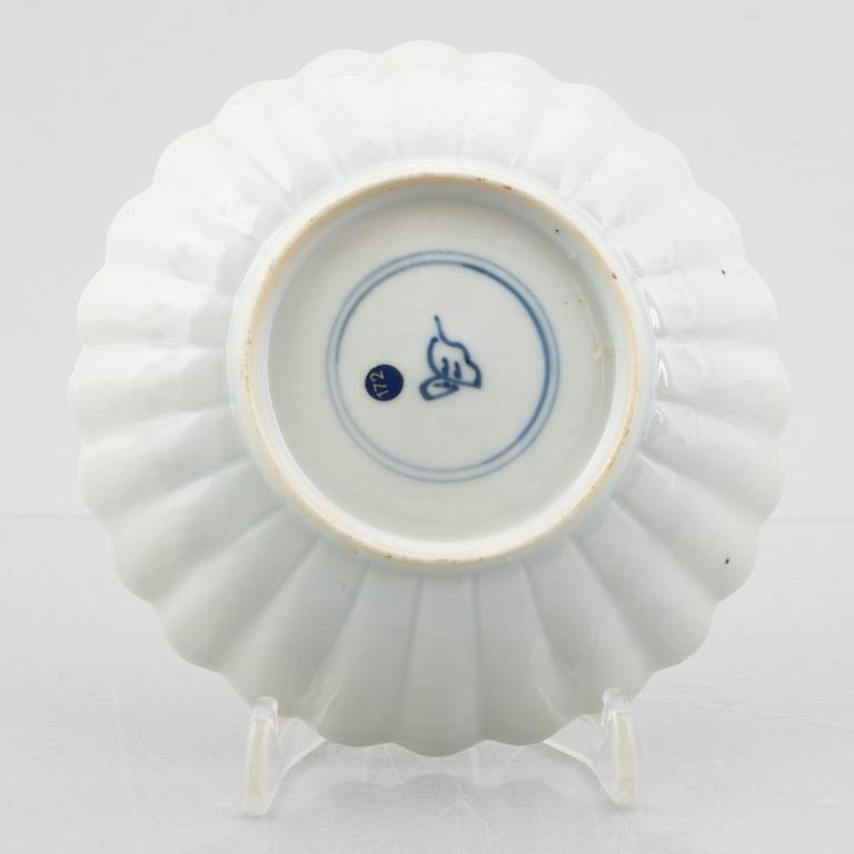 Two small Japanese Arita ware porcelain dishes, Meiji (1868-1912).