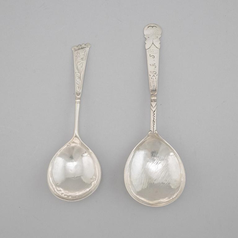 Two possibly Norwegian 17th century silver spoons, one unmarked one with makers mark ILM.