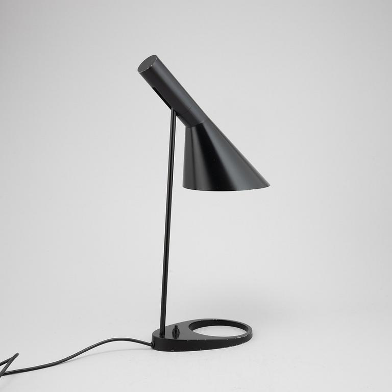 Arne Jacobsen, bordslampa, modell "AJ, Louis Poulsen, Danmark, second half of the 20th century.