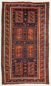 An antique Beludj Temuri carpet ca 193 x 100 cm.