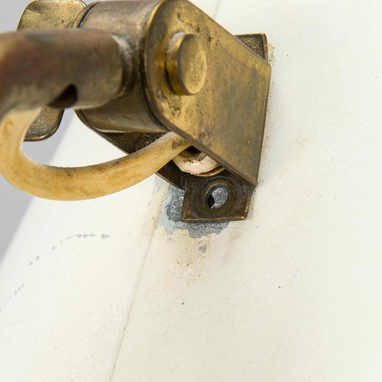 Paavo Tynell, golvlampa, modell K10-10,Taito/ Idman, 1900-talets mitt.