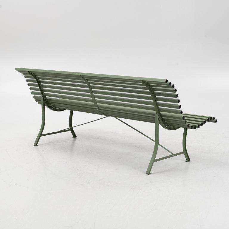A 'Louisiane' gardensofa from Fermob.