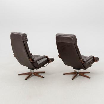 Armchairs, a pair by Göte Möbler, 1970s.