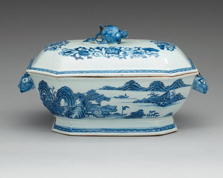 TERRRIN med LOCK och FAT, kompaniporslin, Qing dynastin, Qianlong (1736-95).