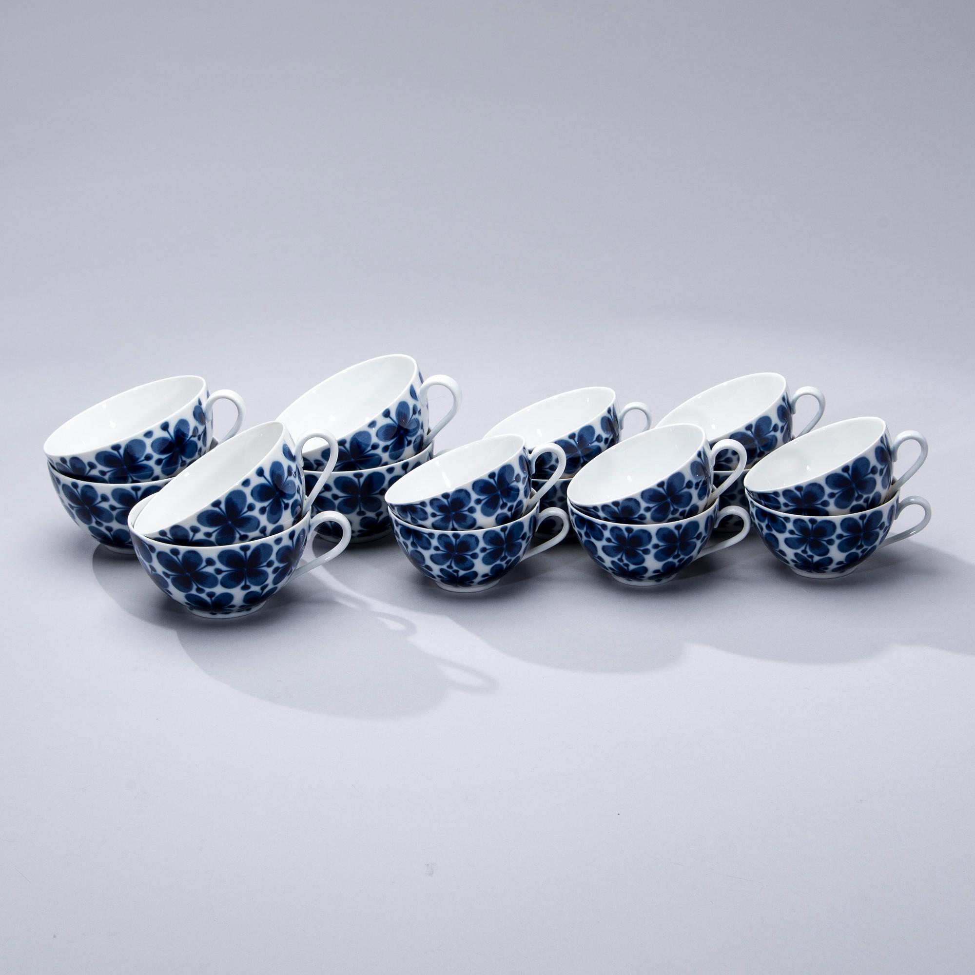 TEE-JA KAHVIKALUSTE, 34 osaa, posliinia, "Mon Amie" Marianne Westman.