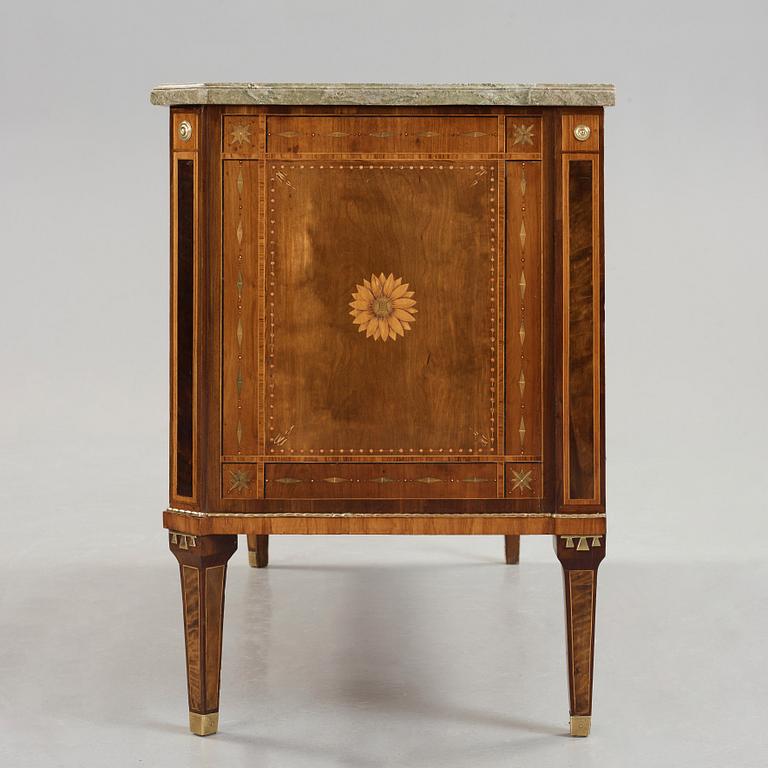 A Gustavian commode by Nils Petter Stenström, master 1781.