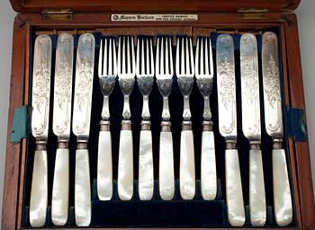 BESTICK, pärlemor och plate, Mappin Brothers, London, 1800-talets slut.