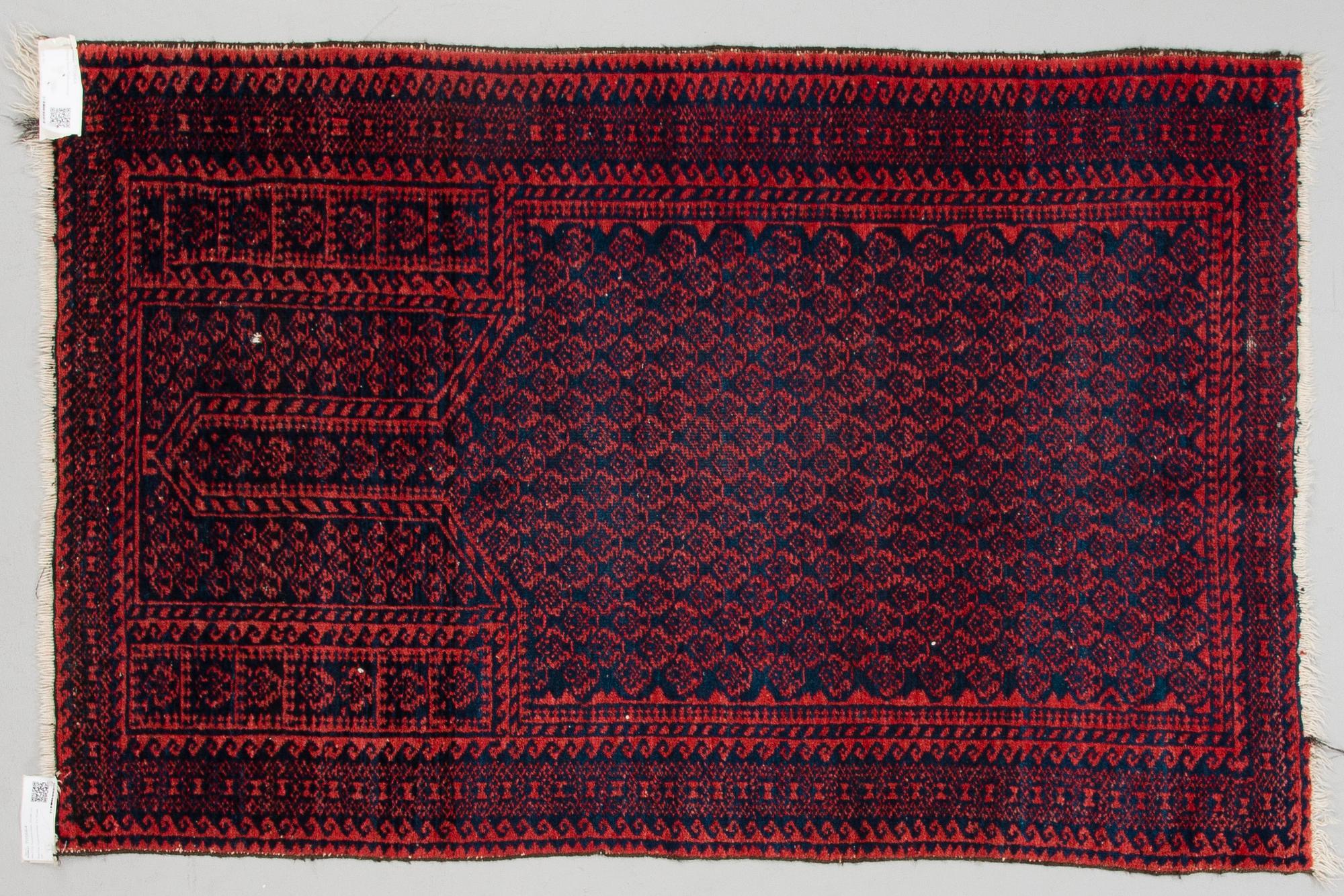 MATTA, Turkmenistan. Ca 131x86 cm.