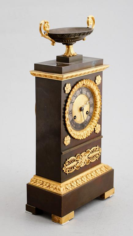 BORDSPENDYL, senempire, 1800-talets mitt.