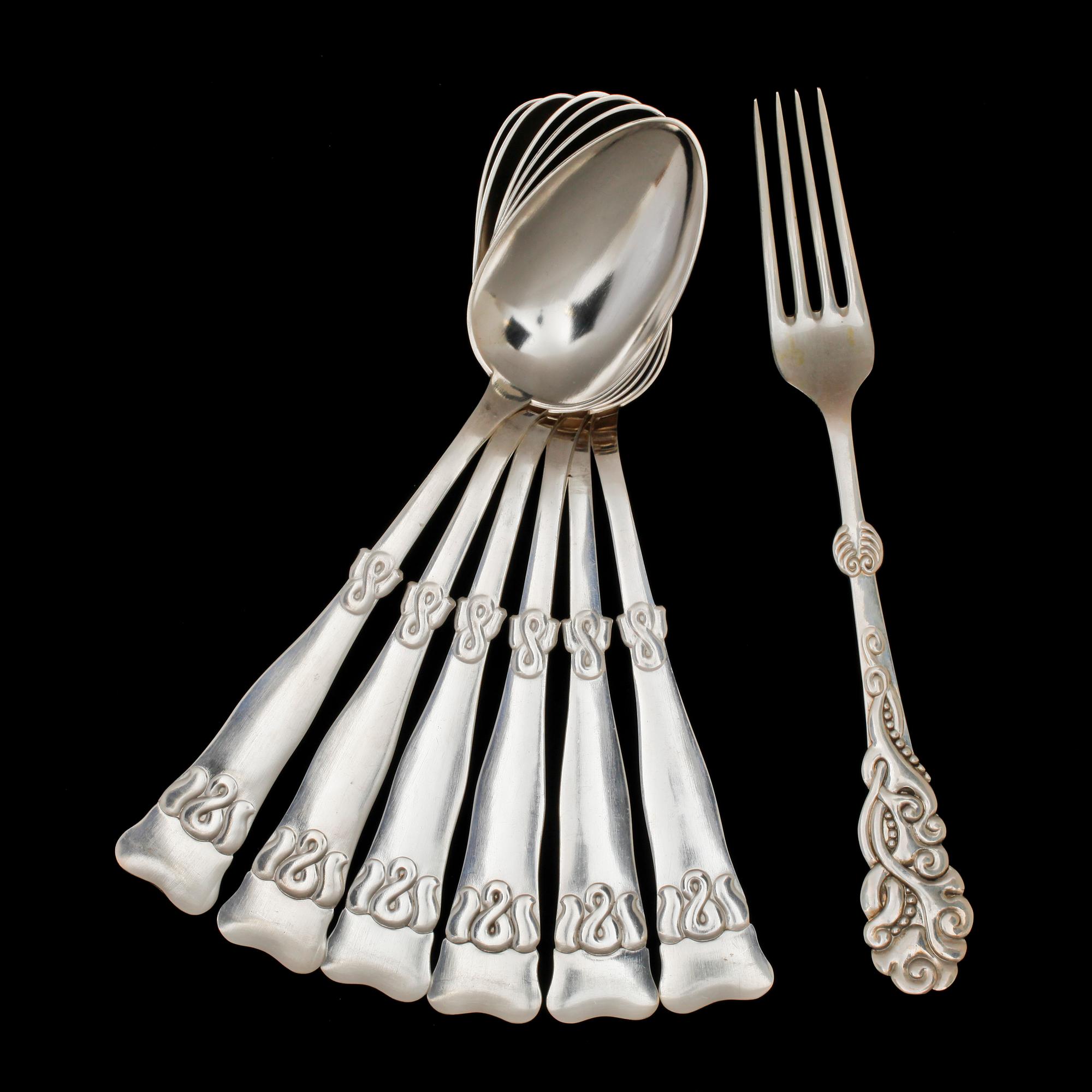 MATSKEDAR, 6 st samt GAFFEL, silver, Danmark. 1900-talets första hälft. Tot vikt 399 g.