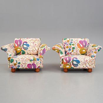 Josef Frank, a pair of "Liljevalchs" easy chairs, Firma Svenskt Tenn, Sweden 2010.